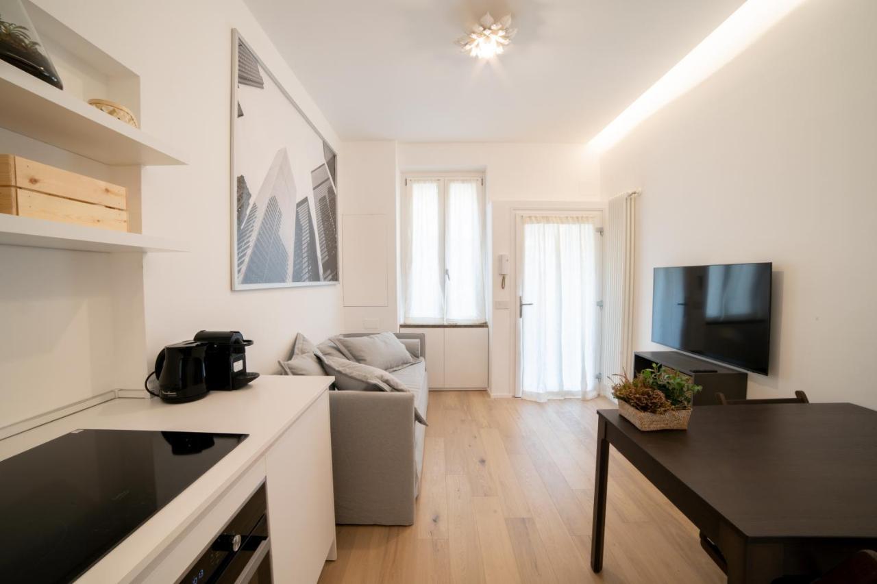 Navigli-Centro-Universita, Amazing New Apartment Μιλάνο Εξωτερικό φωτογραφία