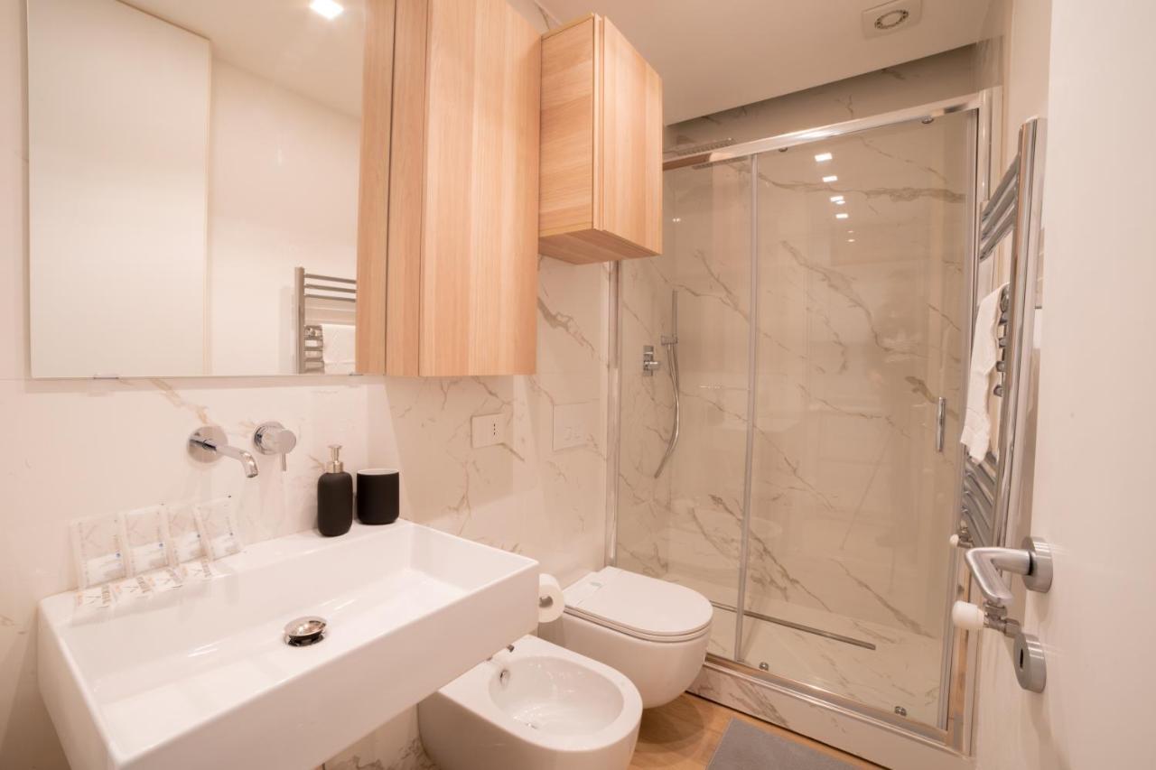 Navigli-Centro-Universita, Amazing New Apartment Μιλάνο Εξωτερικό φωτογραφία