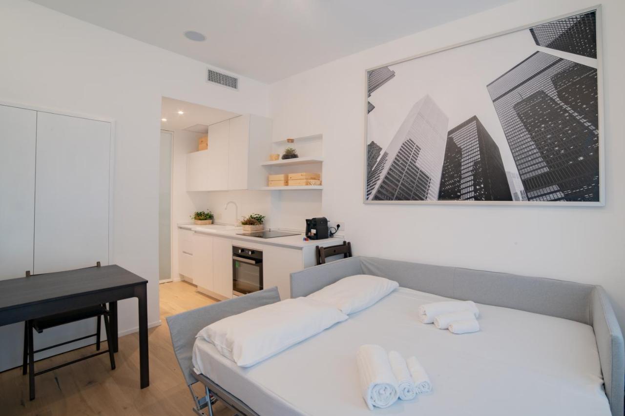 Navigli-Centro-Universita, Amazing New Apartment Μιλάνο Εξωτερικό φωτογραφία
