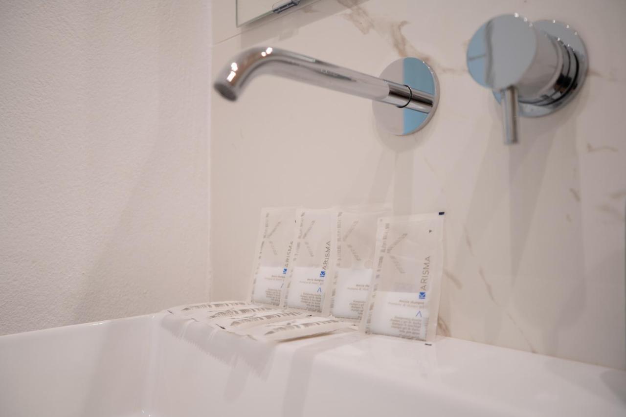 Navigli-Centro-Universita, Amazing New Apartment Μιλάνο Εξωτερικό φωτογραφία