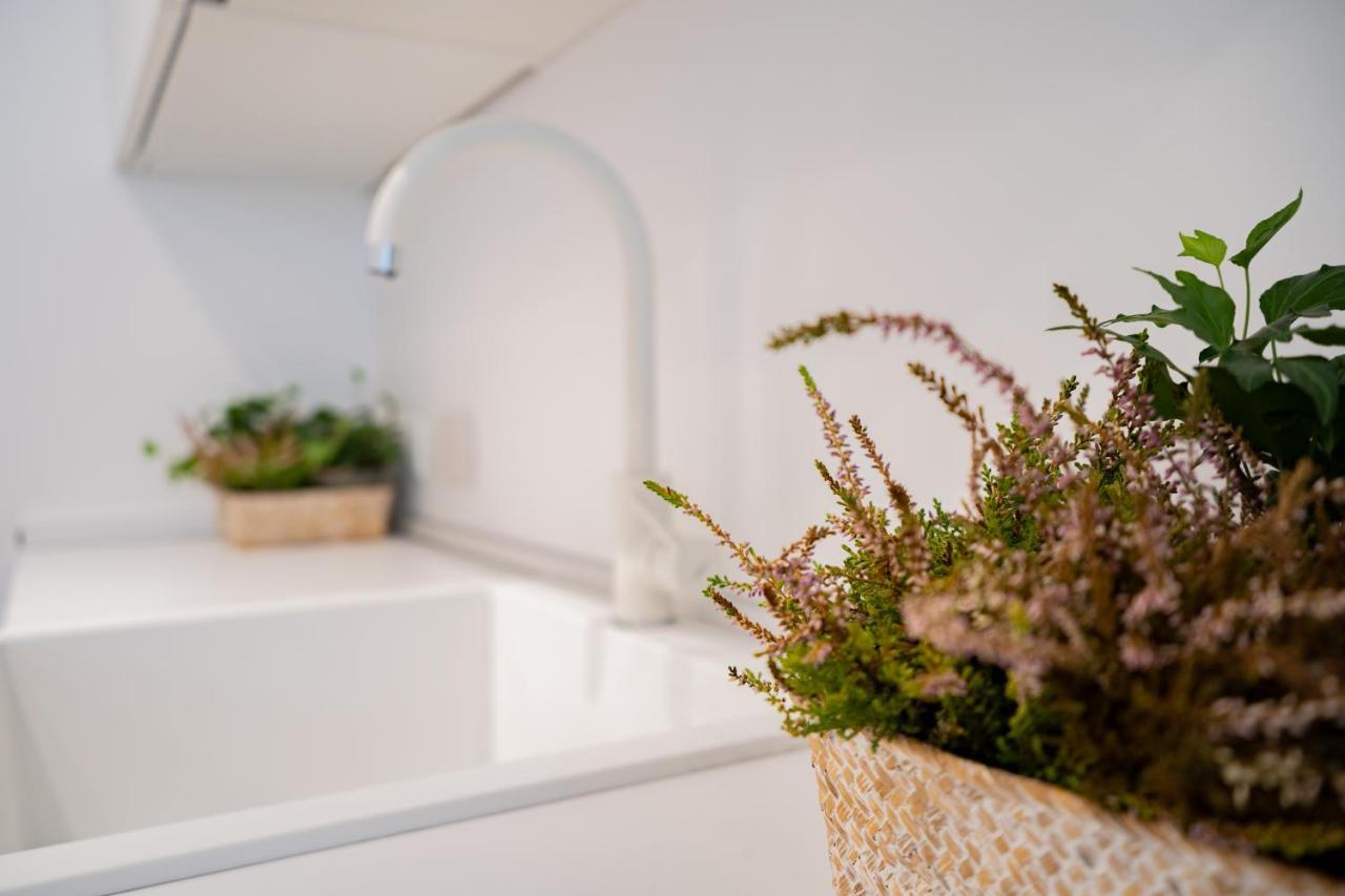 Navigli-Centro-Universita, Amazing New Apartment Μιλάνο Εξωτερικό φωτογραφία